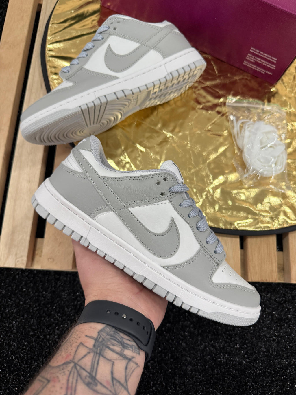 Tênis Unissex Nike Dunk Cinza Premium