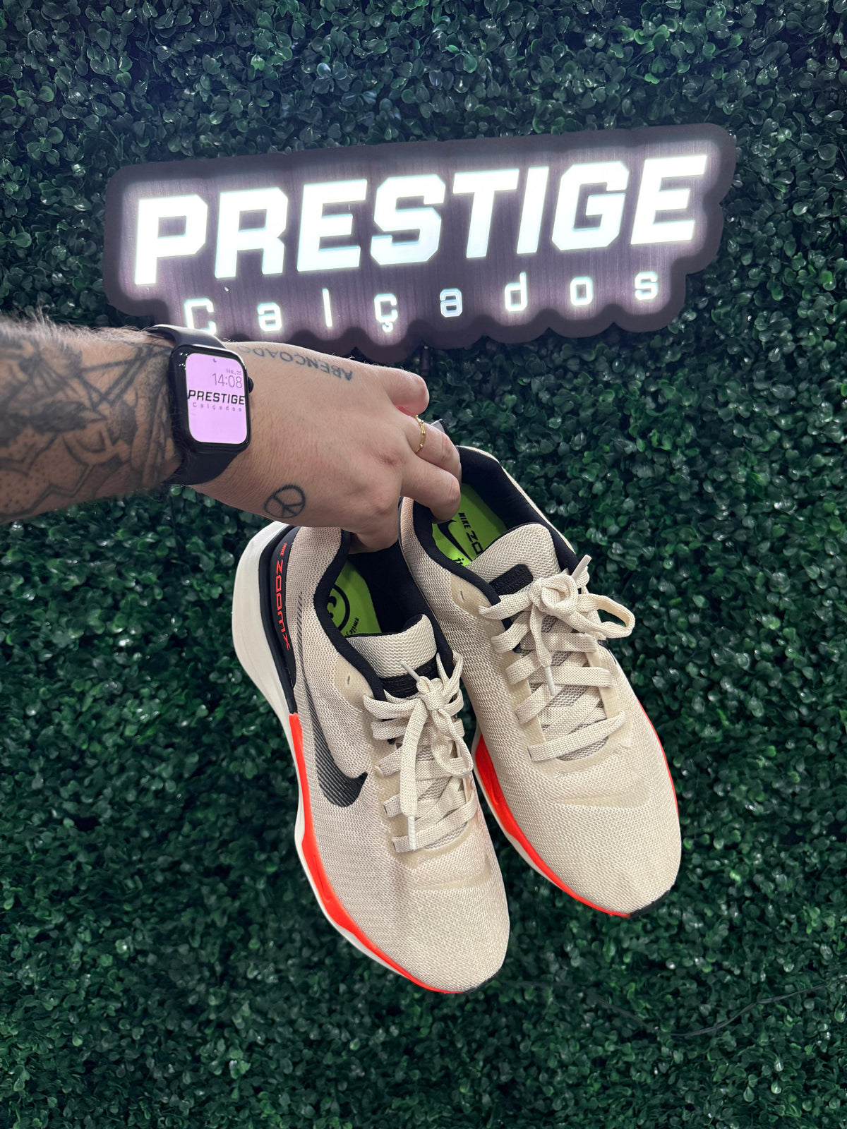 Tênis Unissex Nike ZoomX 04 Premium