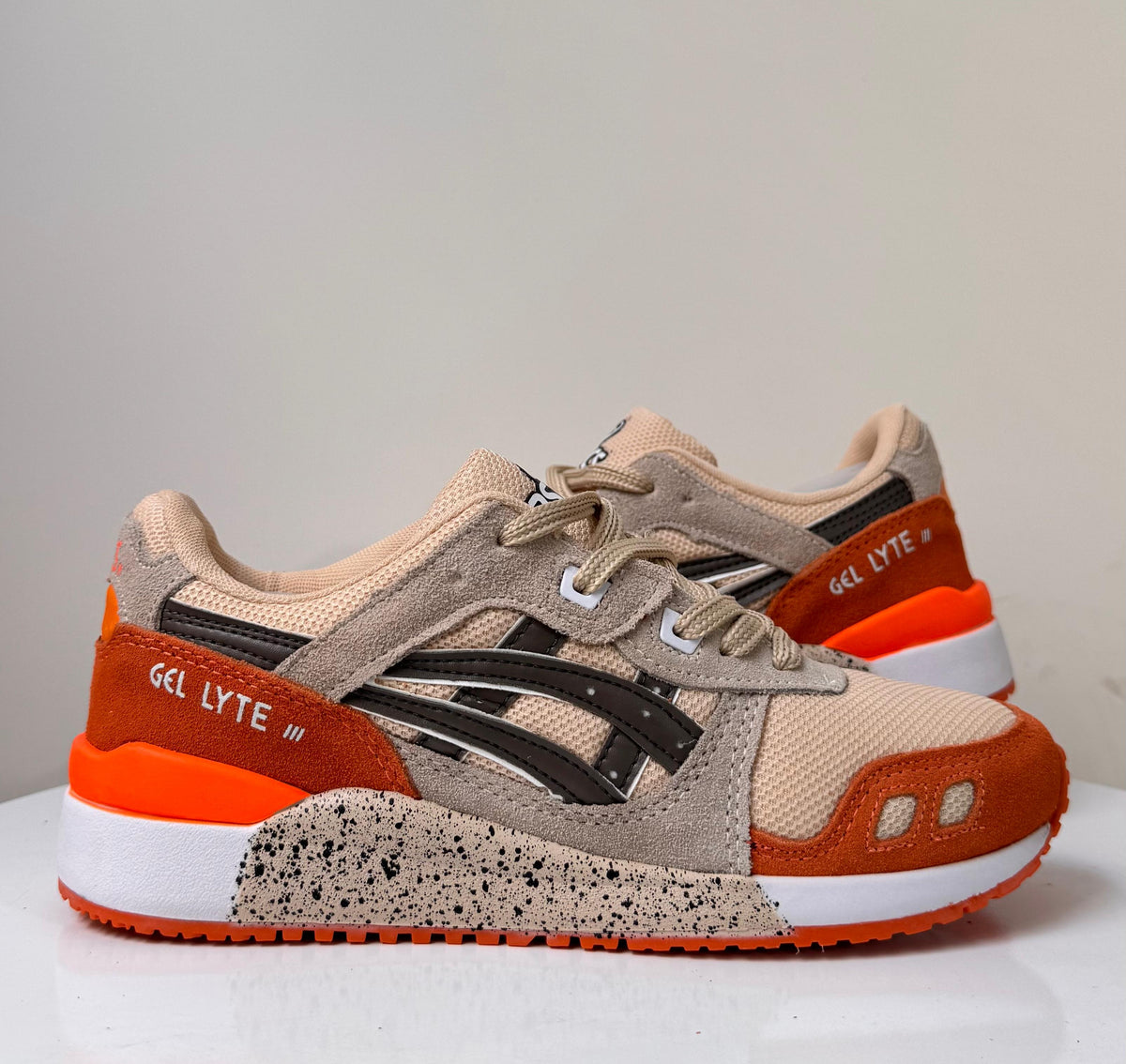 Tênis Masculino Asics Gel-Lyte III Premium (EM COURO)