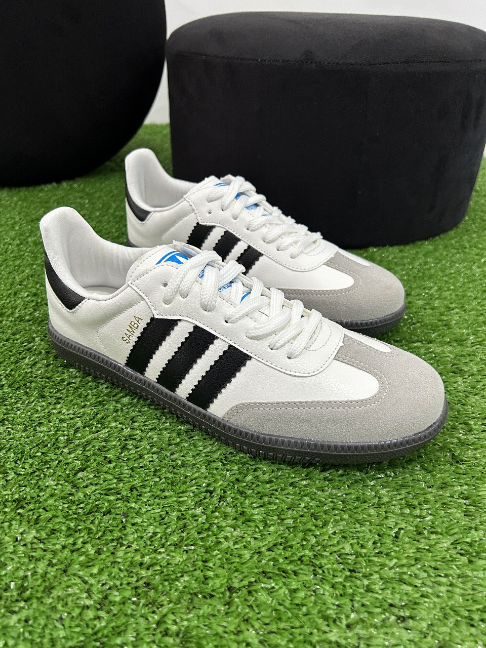 Tênis Feminino Adidas Samba Premium (EM COURO)