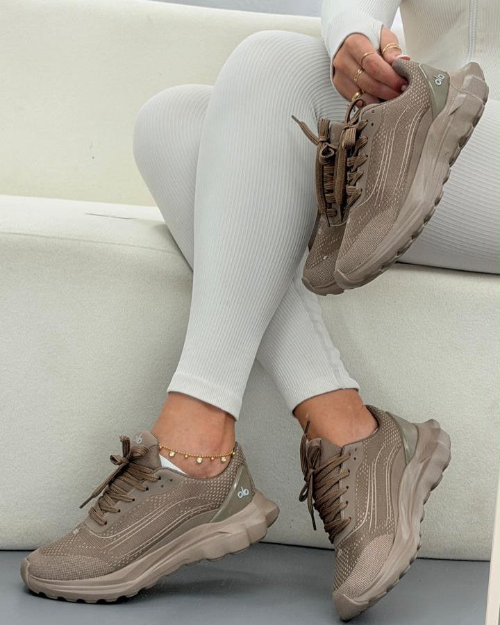 Tênis Feminino Alo Runner Premium