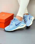 Tênis Feminino Nike Run Structure Premium