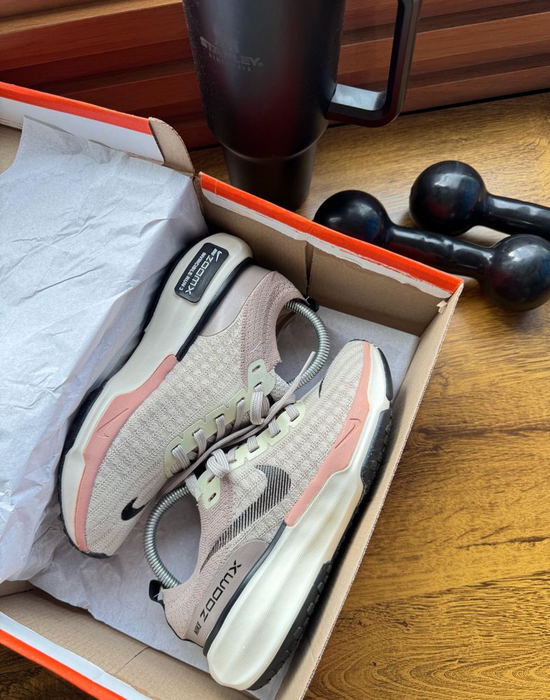 Tênis Feminino Nike ZoomX Invencible Run Premium