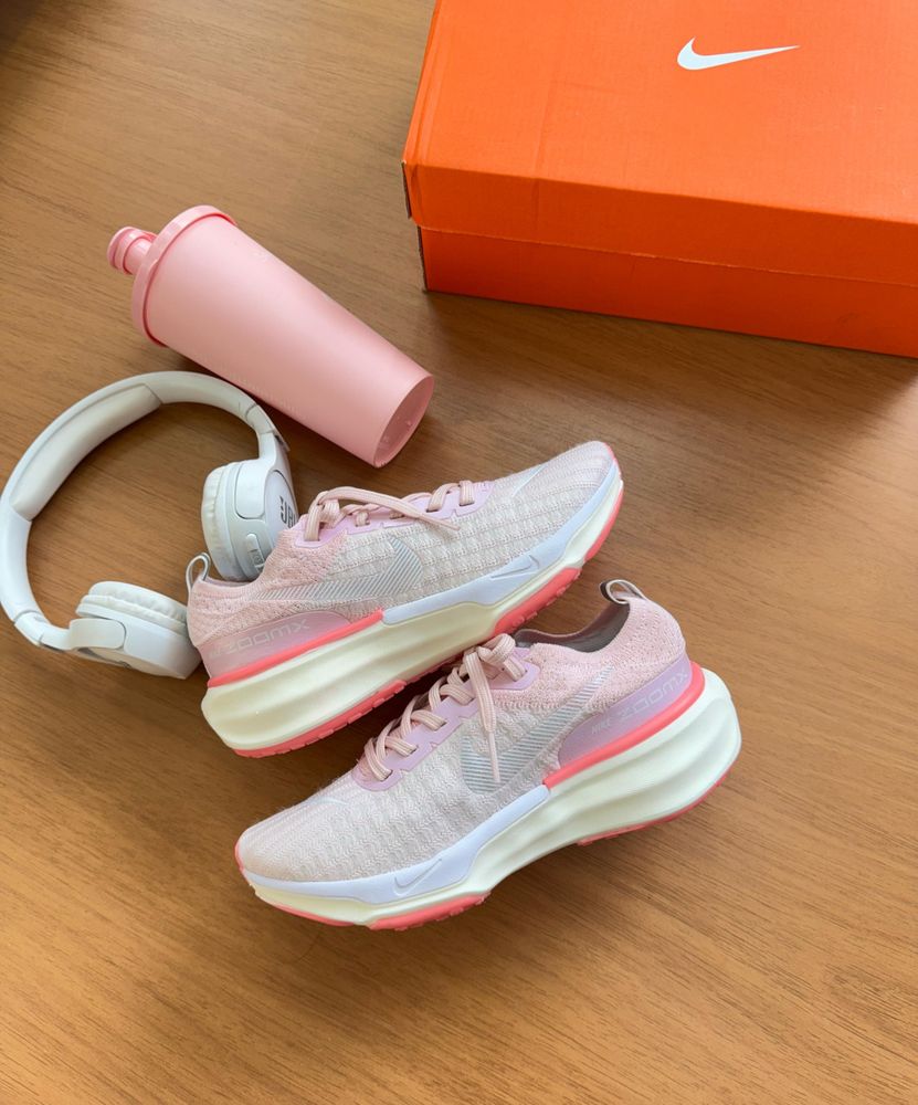 Tênis Feminino Nike ZoomX Invencible Run Premium