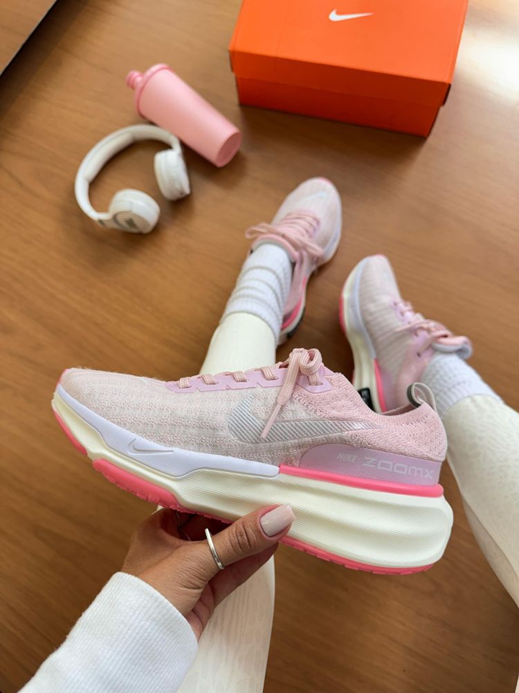 Tênis Feminino Nike ZoomX Invencible Run Premium